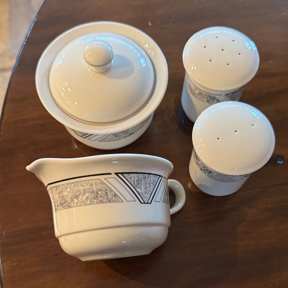 Lenox Chinastone Natural Accents Granite Cream/Sugar Bowl, Salt/Pepper Shakers